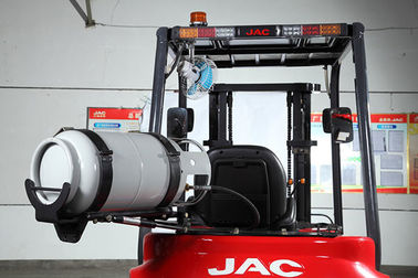 JAC se sientan emisiones bajas del alto rendimiento de las carretillas elevadoras del LPG de 1,8 toneladas